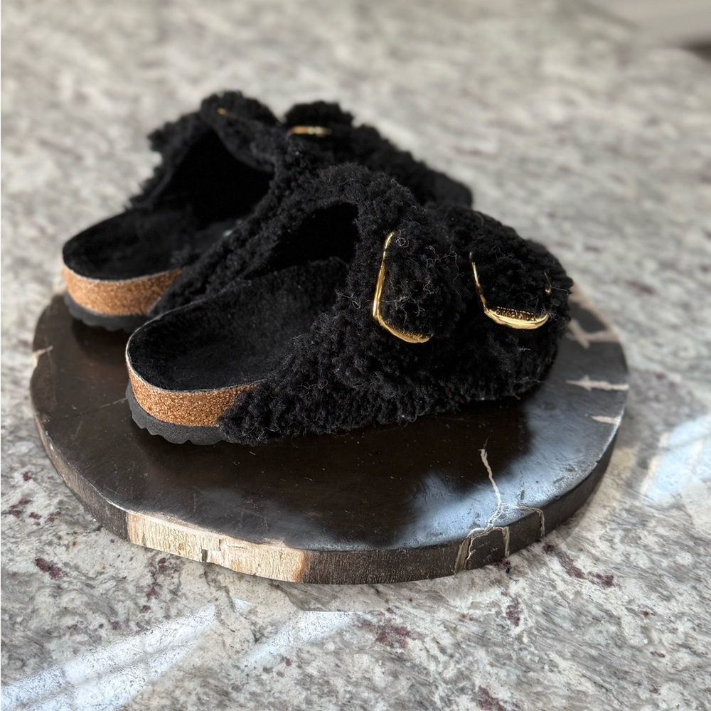 Birkenstock Arizona Bug Buckle Shearling Slip-On Sandals with Gold Accents